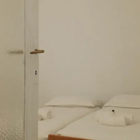 Bwr - Bilocale Centro Milano, Arpesani 3 アパート *