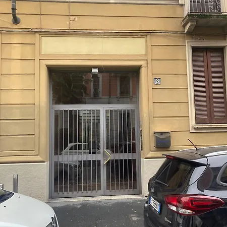 Bwr - Bilocale Centro Milano, Arpesani 3 アパート *